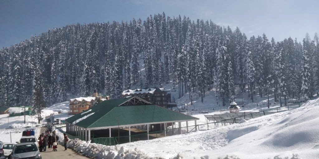 Gulmarg Ski 9 - kashmir travel - How to plan a solo trip to Kashmir